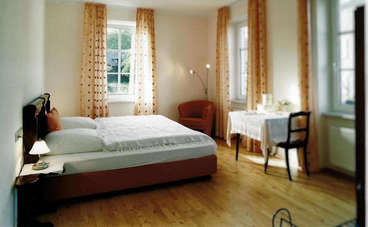 Gaestehaus Zum Goldberg Dorsheim Extérieur photo
